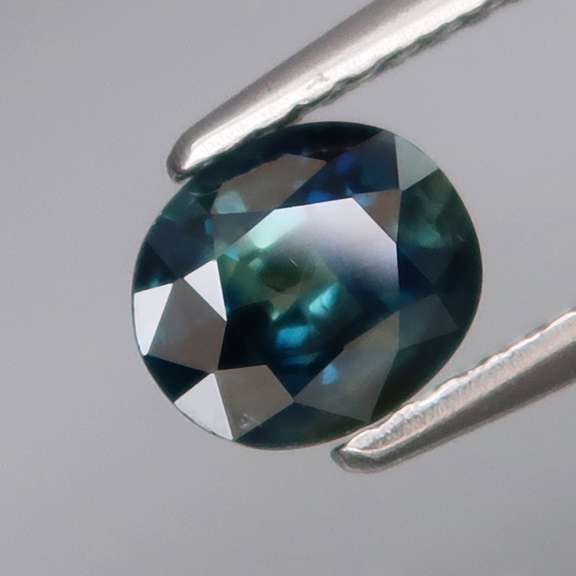 Top luster 1.05ct blue green Sapphire