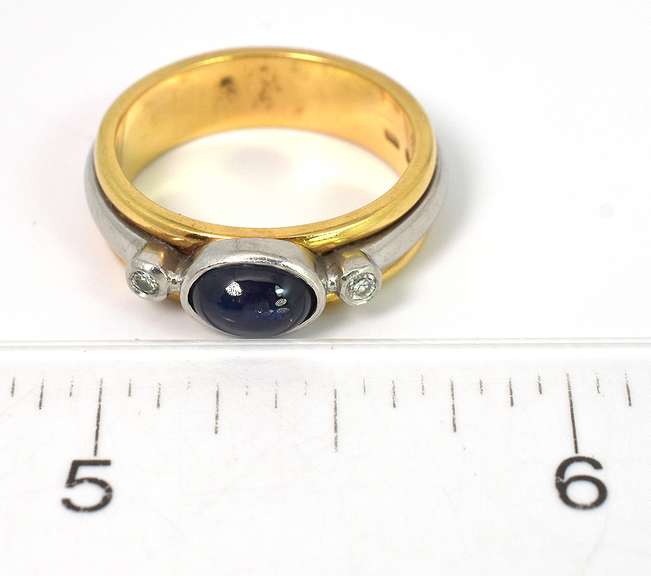 Retro Sapphire & Diamond Ring in 18KT Yellow Gold and Platinum