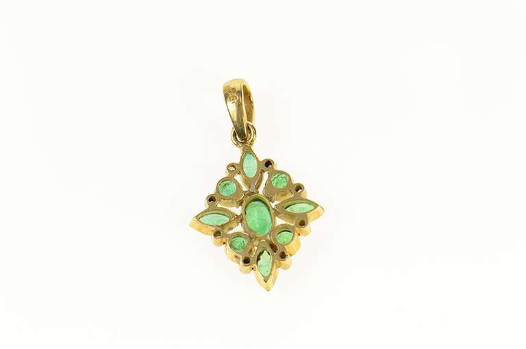 18K Yellow Gold 1.24 Ctw Natural Emerald Diamond Cluster Pendant