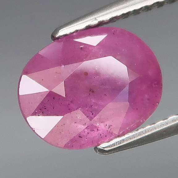 Rare HEATED ONLY! 3.12ct pink Sapphire!