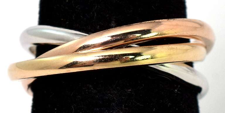 Intriguing Interlocked Rings in 3-Tone 14KT Gold