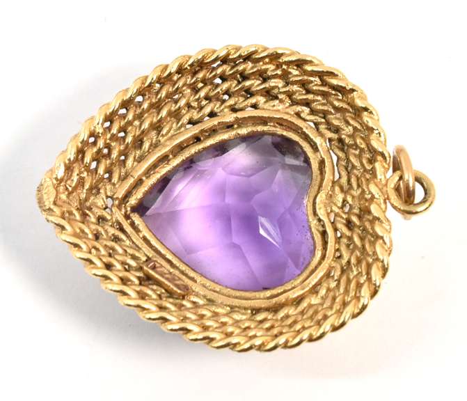 Bole Amethyst Heart Pendant