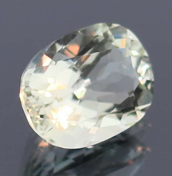 Excellent 4.86ct platinum green Amethyst