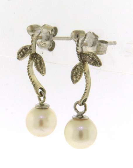 Perfect 6.5mm Pearl Necklace with Dangle Earrings