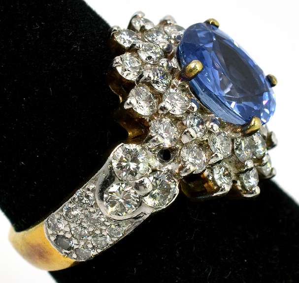 Marvelous 2.85CT Sapphire & 2.08CTW Diamond Ring in 9KT Yellow Gold