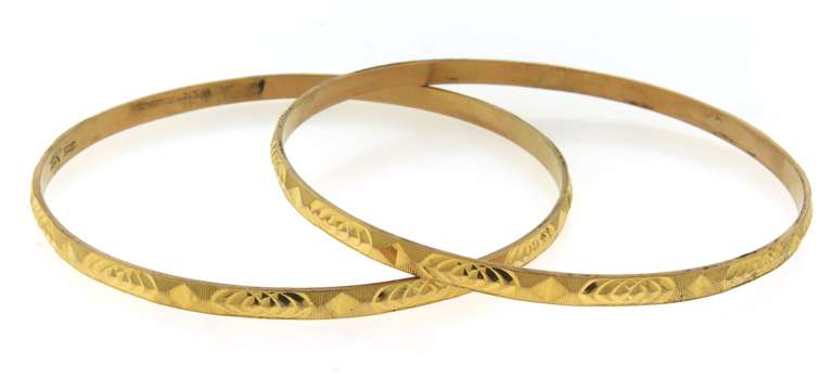 Majestic 21kt Pair of Matching Bangles