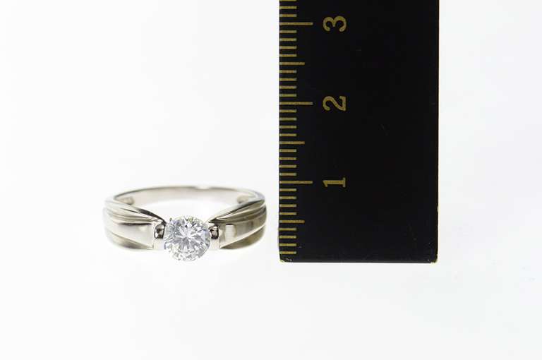 10K White Gold Round Classic Grooved Travel Engagement Ring