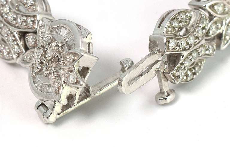 Glittering 2.53CTW Diamond Bracelet in 14KT White Gold