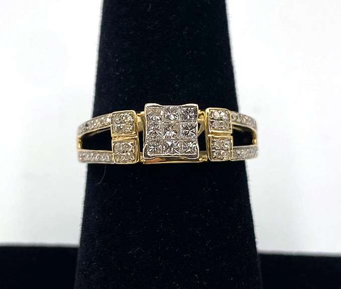 Radiant 10kt Yellow Gold Diamond Cluster Ring