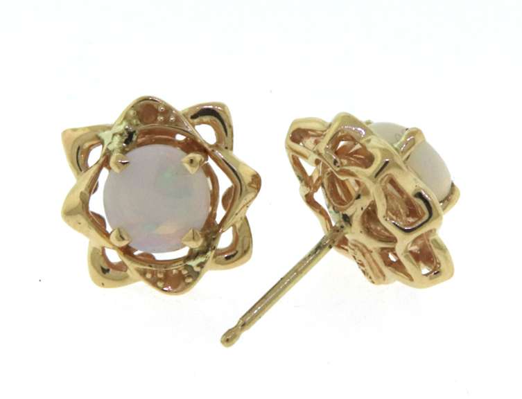 Lovely Yellow Gold Opal Earrings