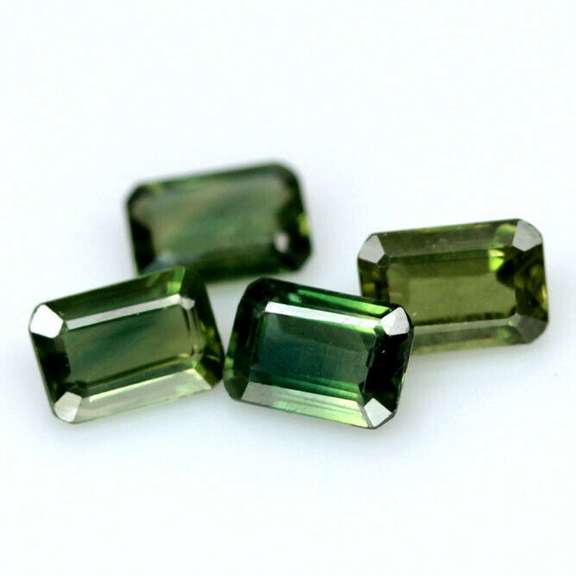 Exotic 3.10ct 4pc emerald cut green blue Sapphire set