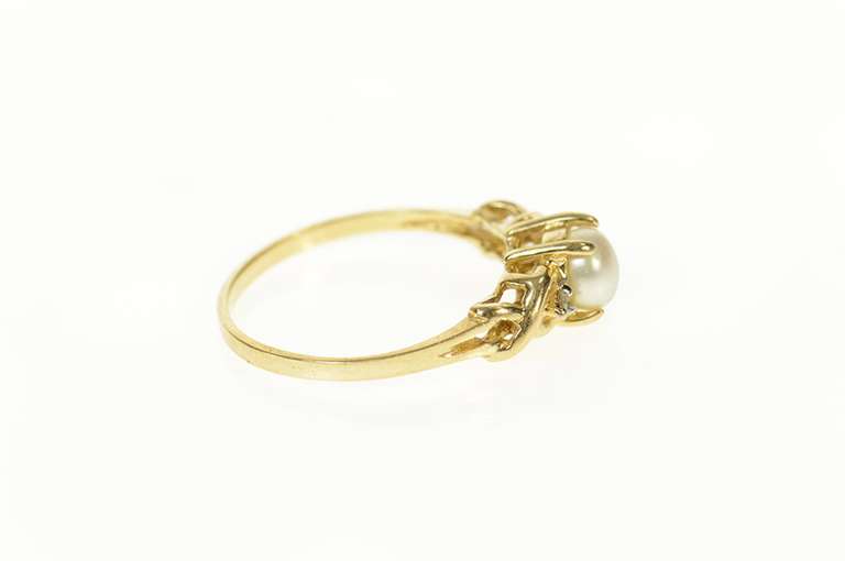 10K Yellow Gold Pearl Diamond Accent Classic Ring