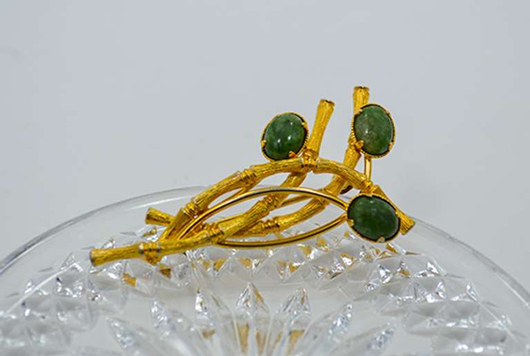 Vintage Signed Charles Reis Co. 12 KGF Bamboo Branches Brooch With Jade Stones