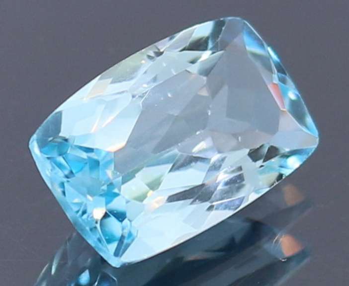 Superb 4.32ct cushion cut Swiss blue Topaz