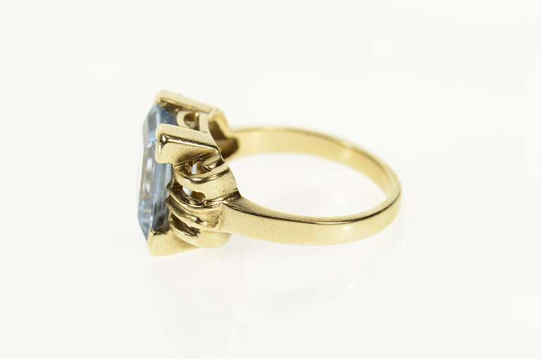 10K Yellow Gold Blue Topaz Solitaire 1940's Statement Ring