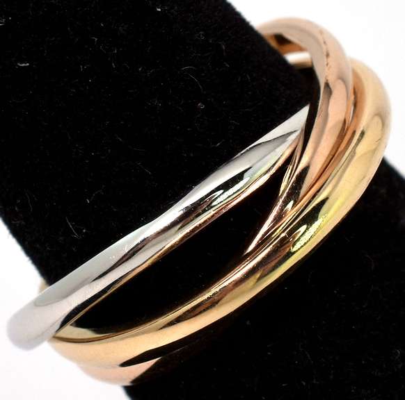 Intriguing Interlocked Rings in 3-Tone 14KT Gold