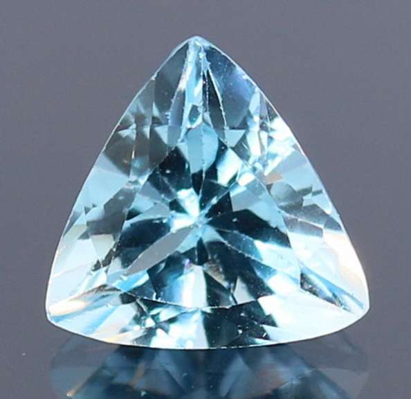 High fire 5.48ct trillion cut Swiss blue Topaz