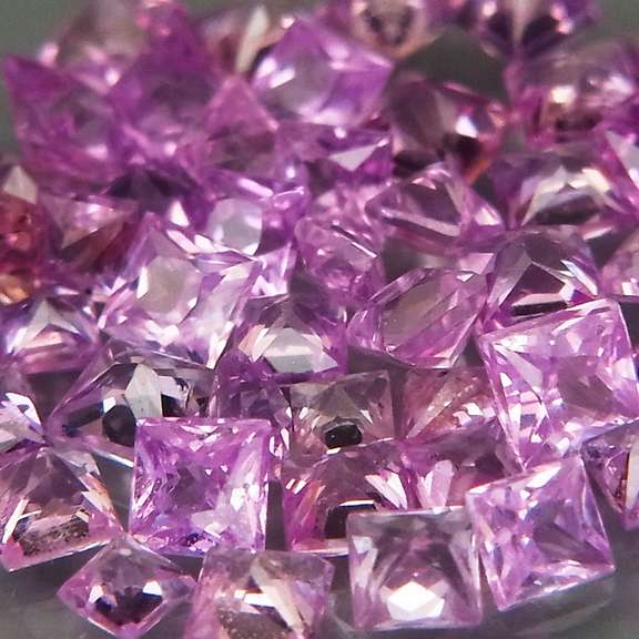 Rare HEATED ONLY 2.70ct pink Sapphire set