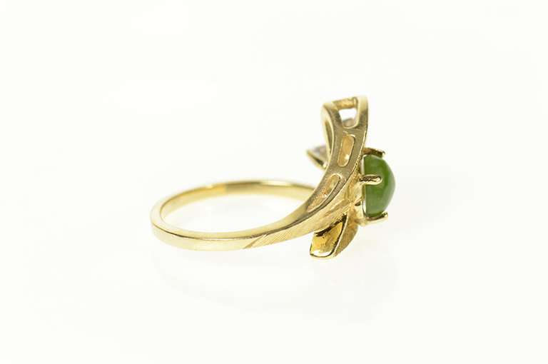 14K Yellow Gold 1960's Nephrite Diamond Ornate Zig Zag Ring