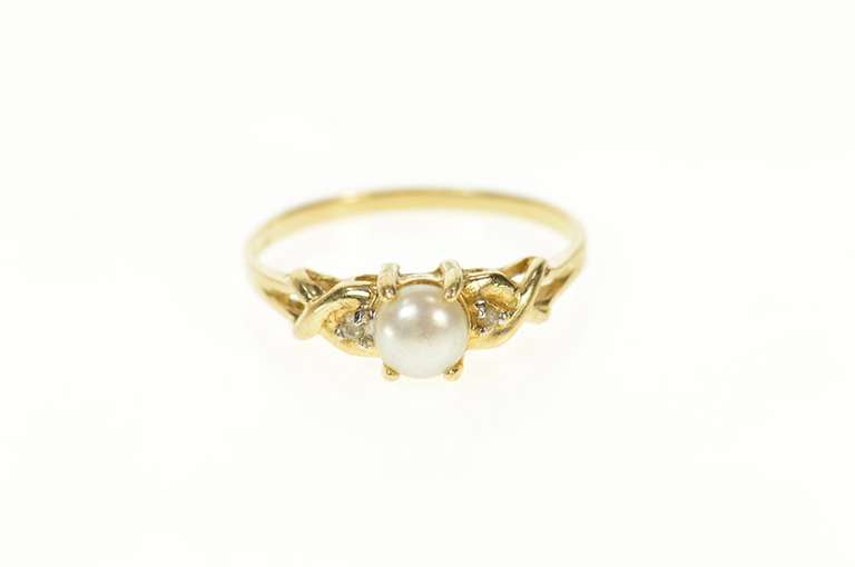 10K Yellow Gold Pearl Diamond Accent Classic Ring