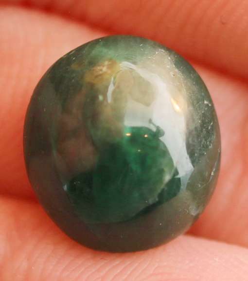 Amazing 7.33ct bi-color Grandidierite cabochon