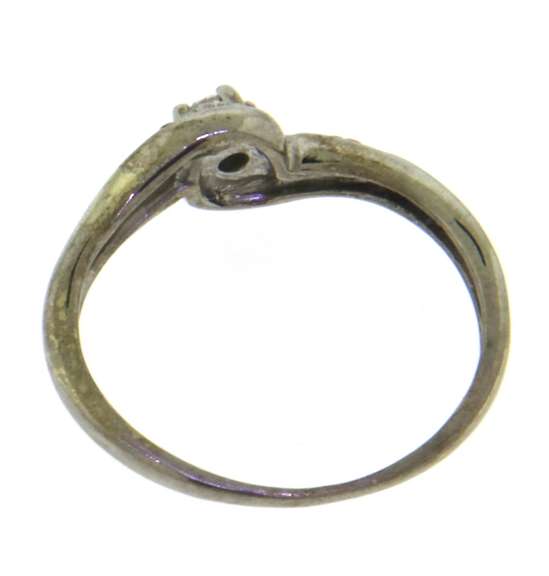 Dazzling White Gold Diamond Promise Ring