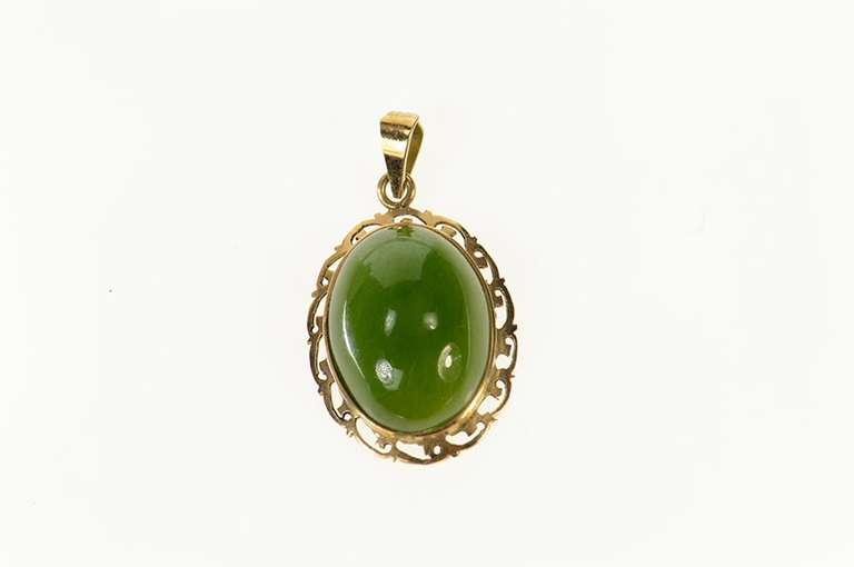 18K Yellow Gold Victorian Nephrite Oval Cabochon Ornate Pendant