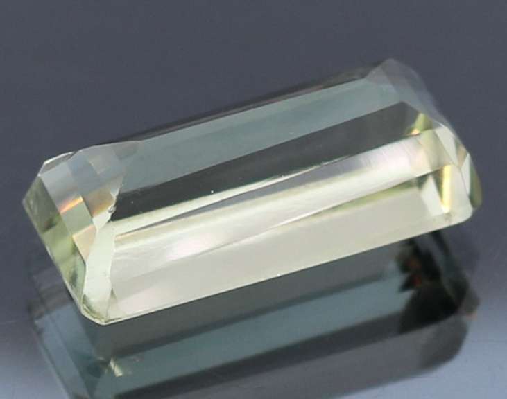 Gorgeous emerald cut 13.07ct unheated green Amethyst