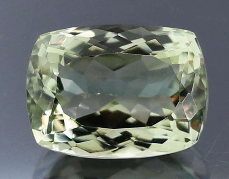 Brilliant 10.07ct platinum green Amethyst