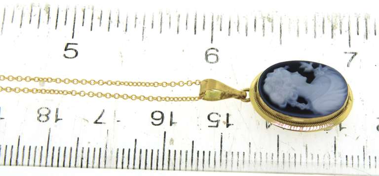 Powerful Yellow Gold Cameo Pendant on Chain