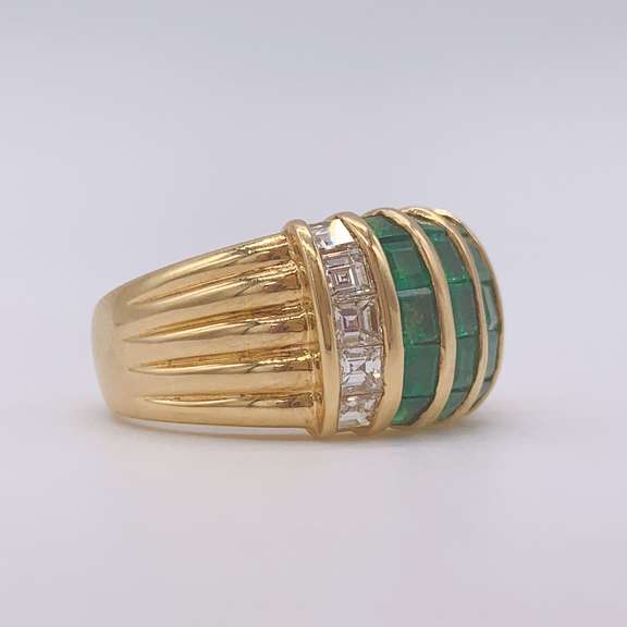 18kt Yellow Gold, Emerald, & Diamond Ring