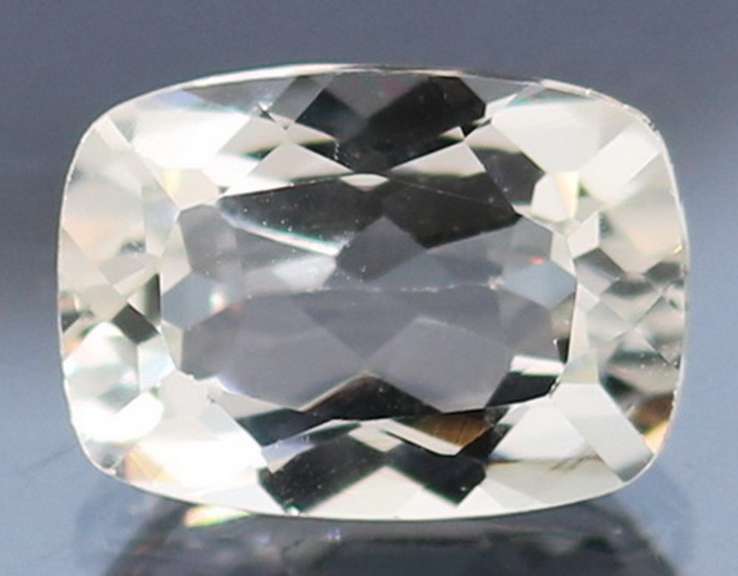 Dazzling 8.36ct diamond white Topaz