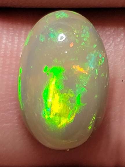 Substantial 4.19ct Welo semi-black Opal