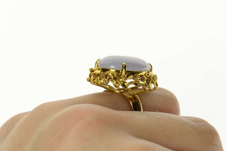 14K Yellow Gold Oval Lavender Agate Cabochon Leaf Trim Ring
