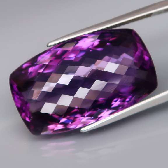 Elegant 36.41ct top violet untreated Amethyst