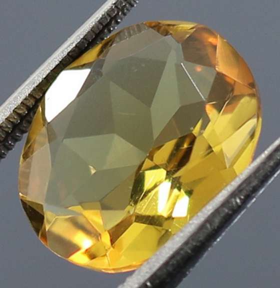 Striking 3.59ct golden yellow Citrine