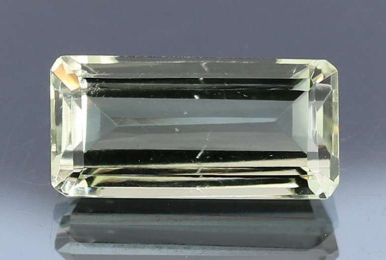 Gorgeous emerald cut 13.07ct unheated green Amethyst