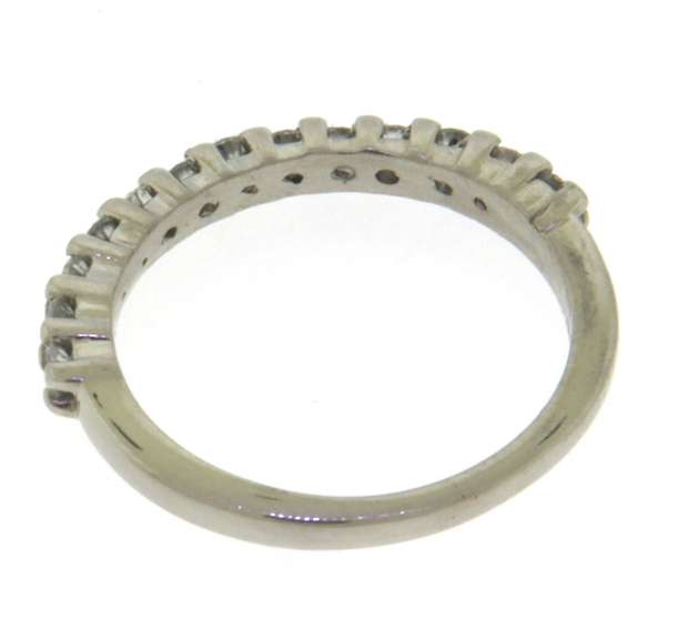 Brilliant Platinum Diamond Band Ring