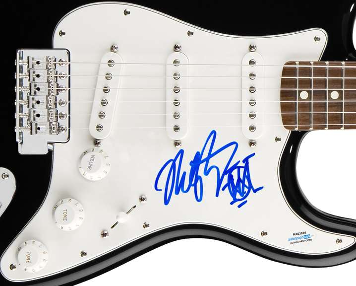 Mike Portnoy Dream Theater Autographed Signed Guitar ACOA