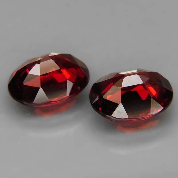 Ravishing 4.24ct rich cherry red Spessartite Garnet set