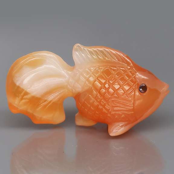 Adorable 26.46ct Agate and Sapphire fish carving