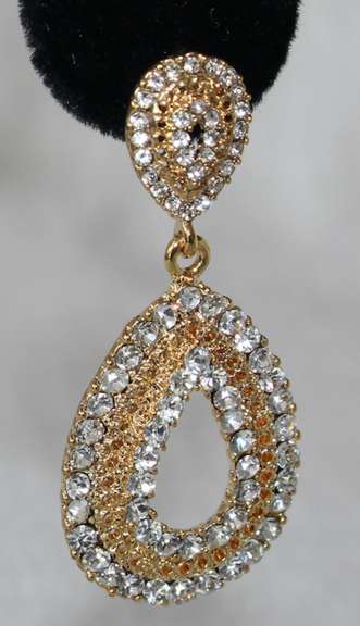 Sexy Pair of Fashion Design Earrings