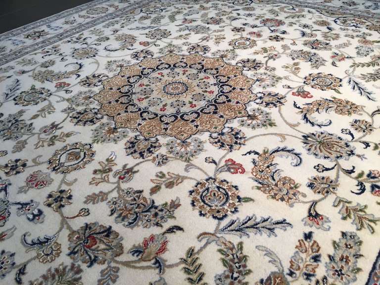 Fine Silk & Wool Kashan Rug 8x10