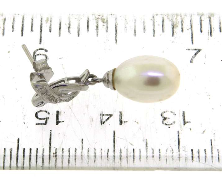 Charming White Gold Pearl and Diamond Necklace and Earrings Set