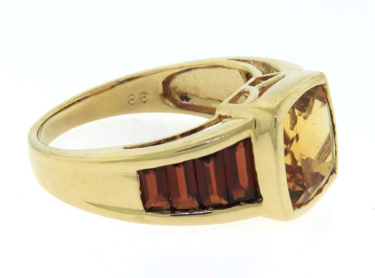 Lovely Yellow Gold Garnet and Citrine Band Ring