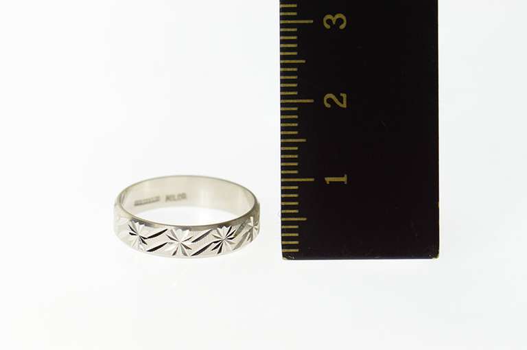 14K White Gold 4.4mm Etched Grooved Pattern Wedding Band Ring