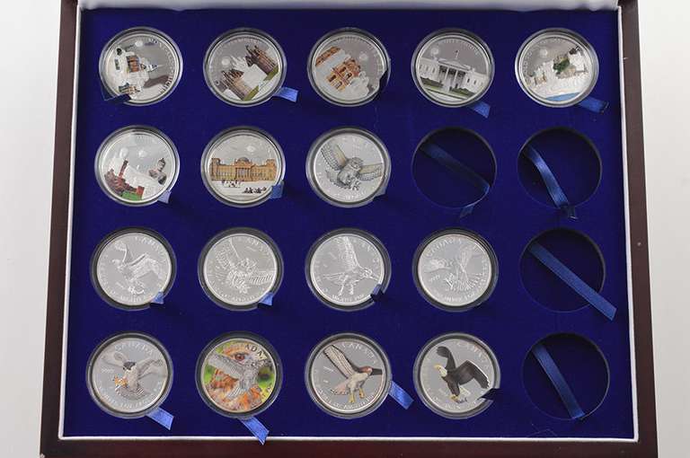 (7) 2016-2017 Palau $5 & (9) 2014-2015 Canada $5 Silver 16 Coin Set