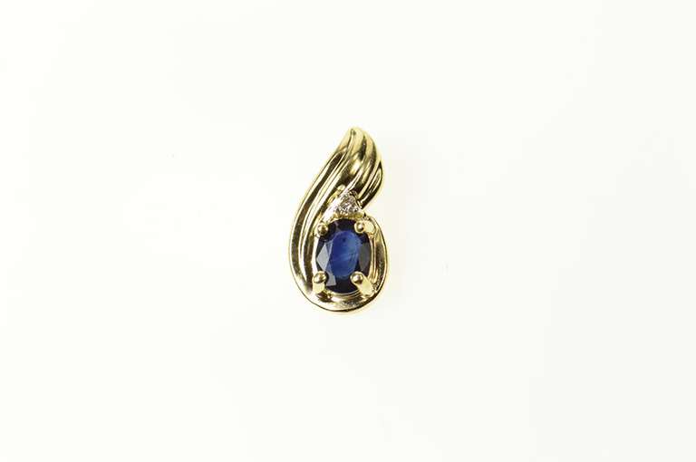 10K Yellow Gold Oval Sapphire Diamond Accent Classic Pendant