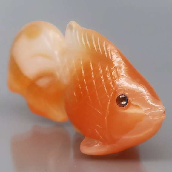 Adorable 26.46ct Agate and Sapphire fish carving