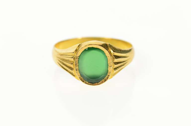 18K Yellow Gold 0.90 Ct Victorian Natural Emerald Grooved Ring